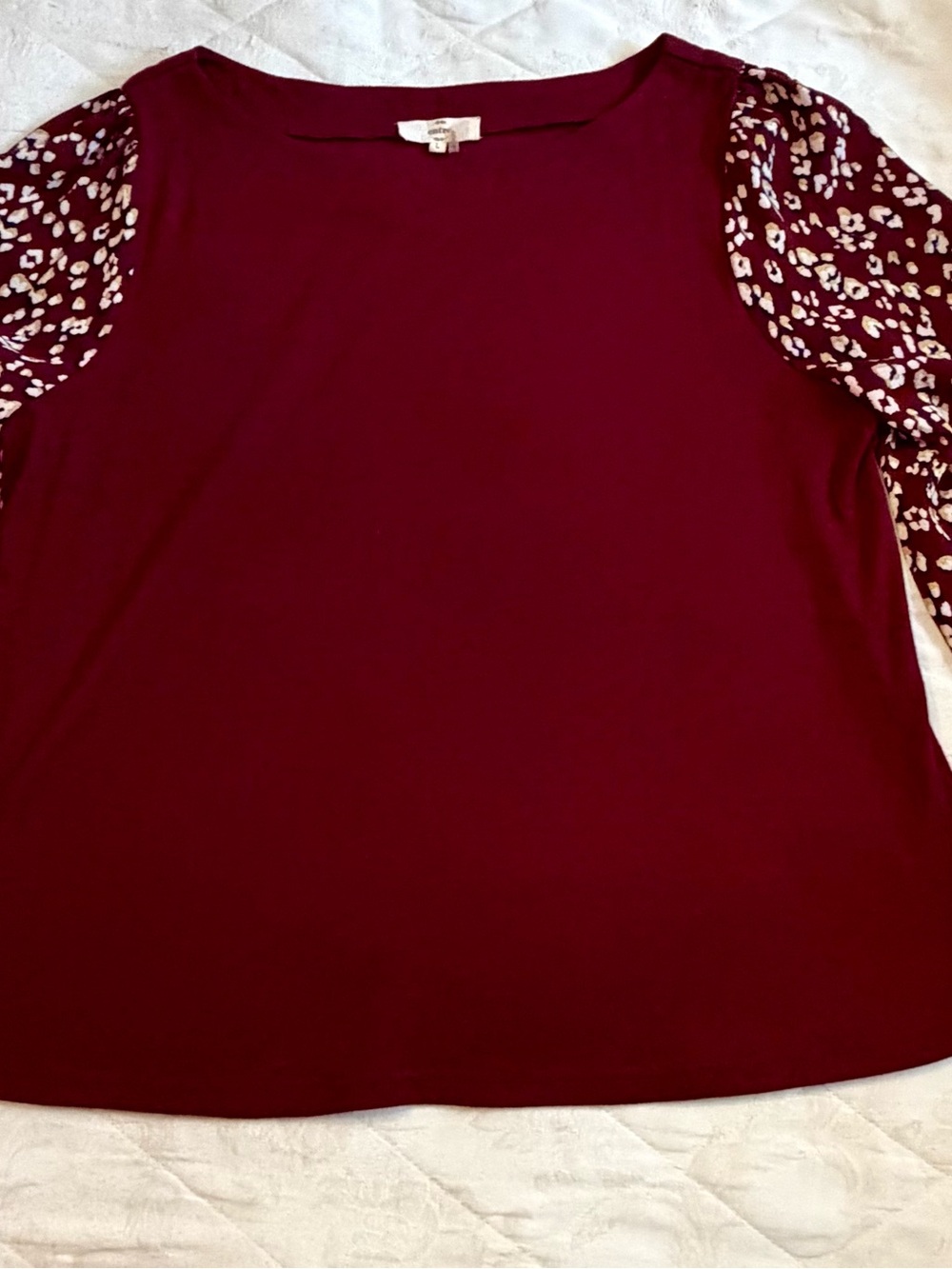 entro Burgundy Puff-Sleeve Fall Blouse with Floral Sleeves size lg